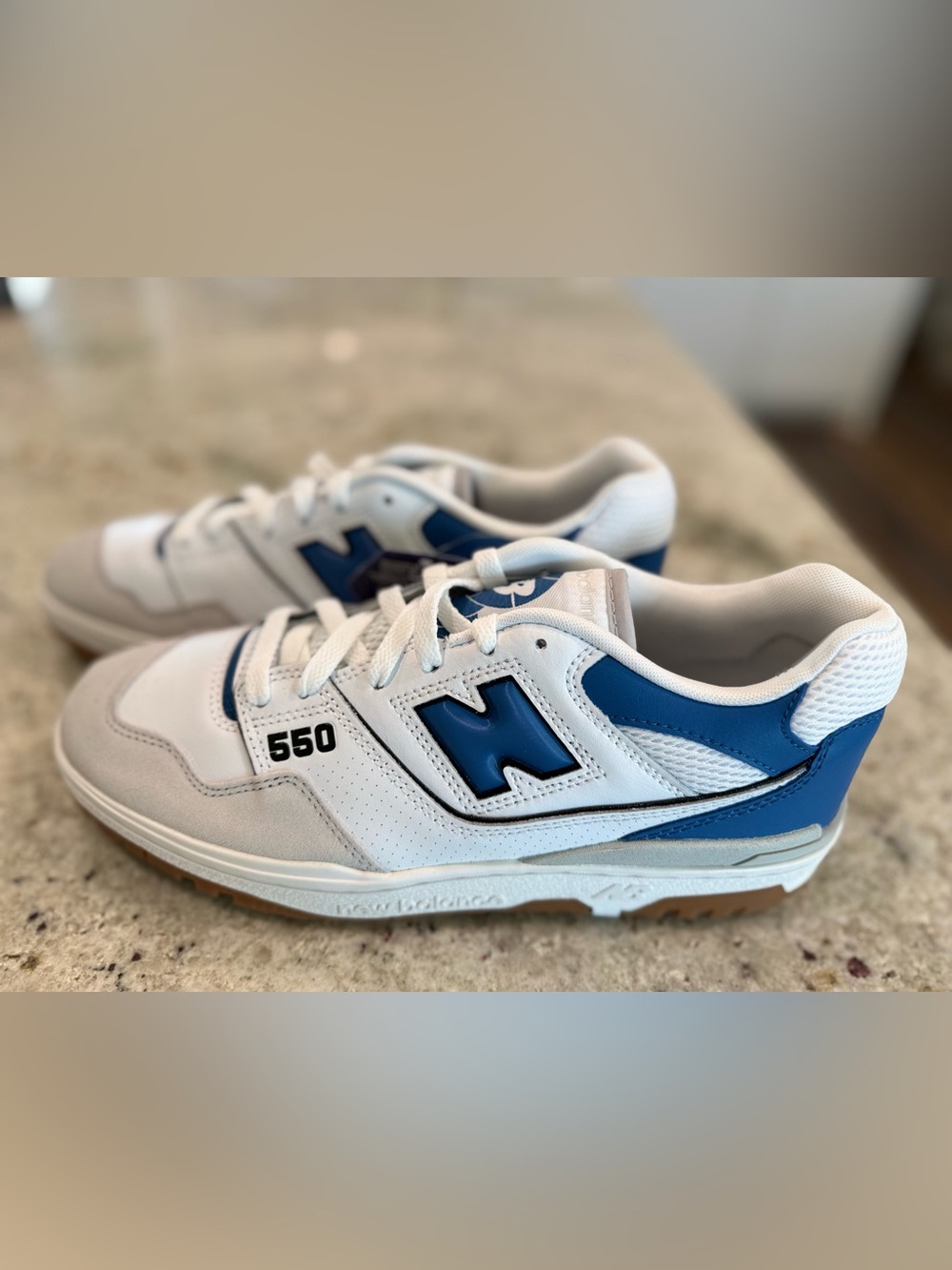 New Balance 550 Men's White and Blue Low-Top Sneakers NWT